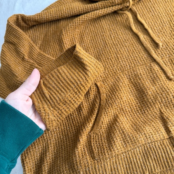 Aerie Waffle CozyUp Hooded Sweater Size Medium - Picture 5 of 9